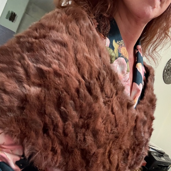 Mink wrap mint condition-real fur - Picture 13 of 13